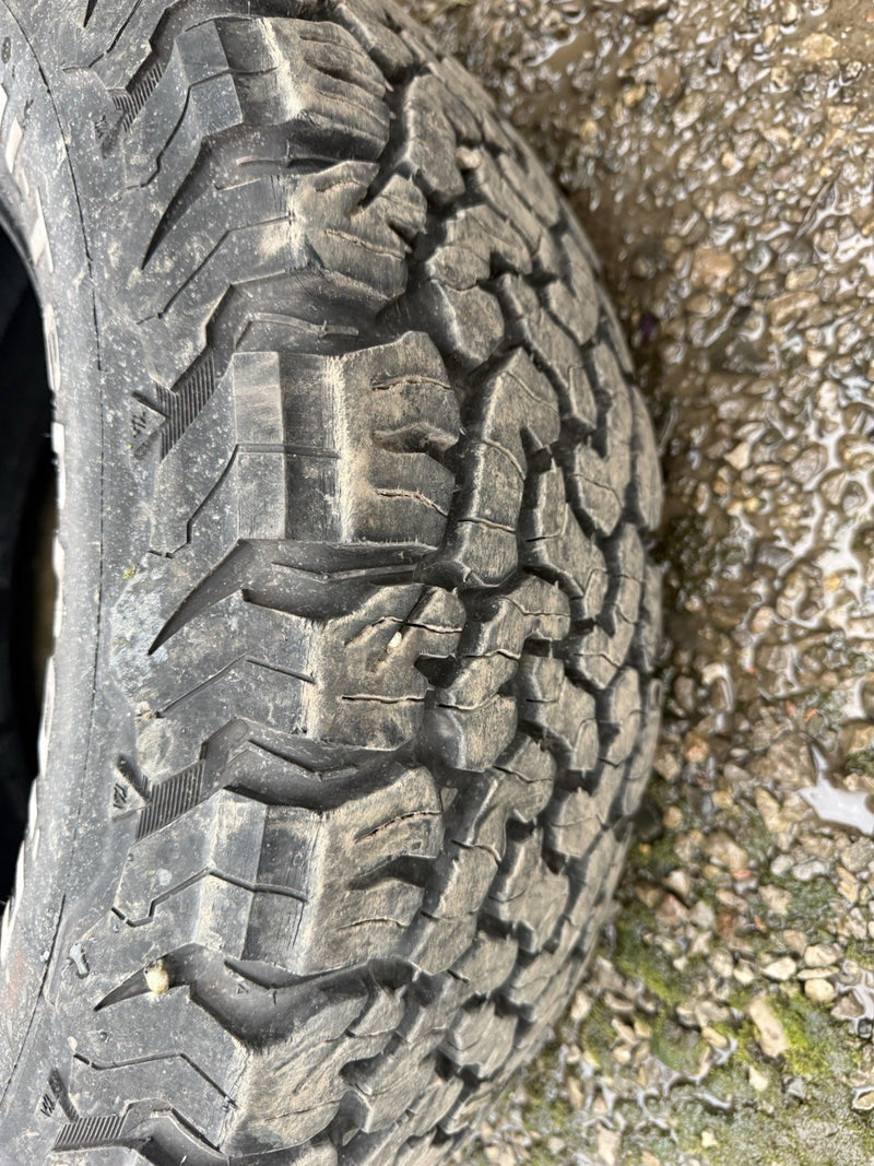 Load image into Gallery viewer, 4 X BF GOODRICH 235/70/16 235 70 R16 104S T/A RWL 235 70 16 ALL TERRAIN
