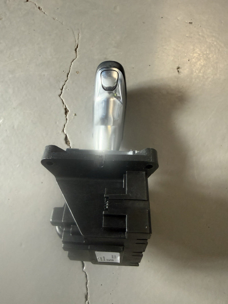 Load image into Gallery viewer, LAND ROVER RANGEROVER Gear Selector JLRDPLA7E453AF LR108936
