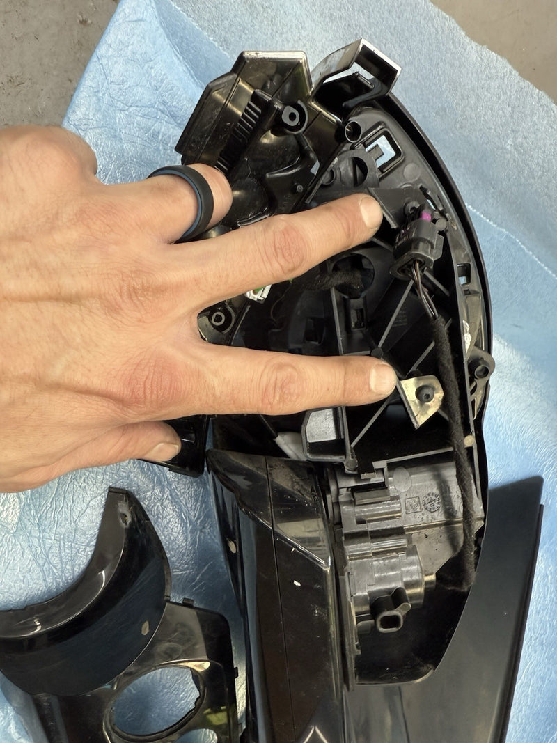 Load image into Gallery viewer, LAND ROVER DISCOVERY SPORT 5 Door Black O/S Driver Right Door Mirror
