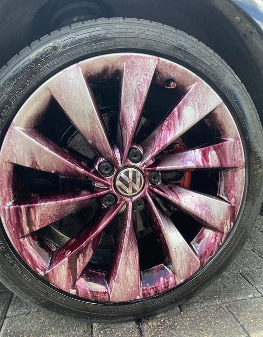 BLEEDING WHEELS SPRAY COLOUR CHANGING ALLOY WHEEL CLEANER AUTO ESSENTIALS