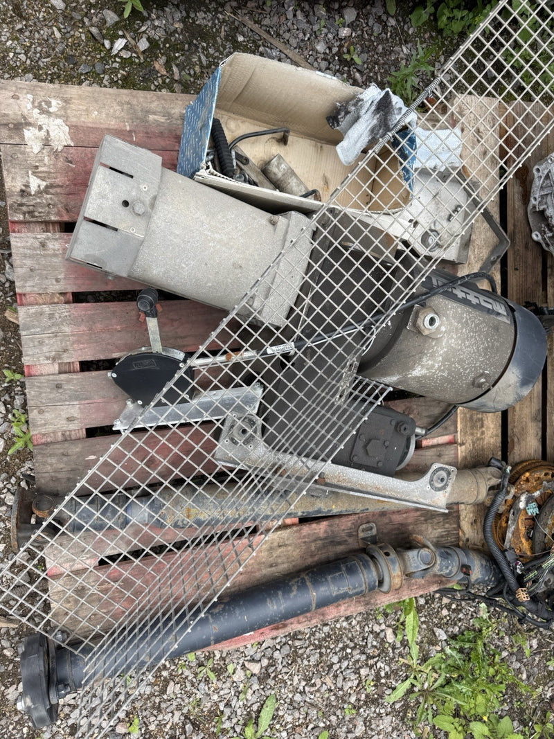 Load image into Gallery viewer, FORD TRANSIT PTO COMPRESSOR
