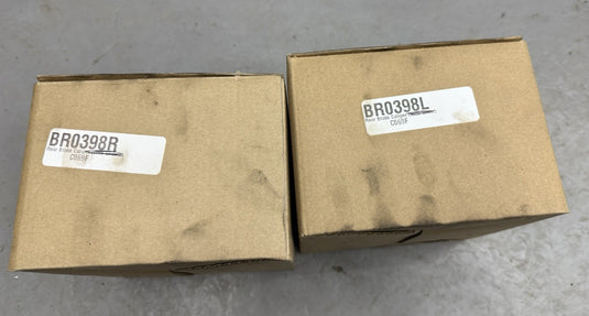 TOYOTA LAND CRUISER REAR BRAKE CALIPERS - PAIR 47730-60110 47750-60110
