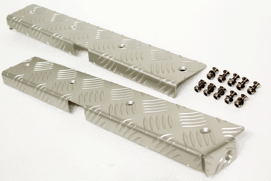 REAR CORNER CHEQUER PLATE KIT SILVER - 110 DEFENDER 2007 ON