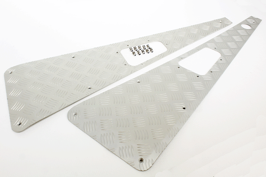 WING TOPS PAIR - CHEQUER PLATE - SILVER - LEFT HAND AERIAL HOLE - PRE - 2007